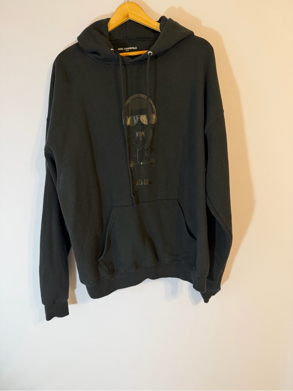 Karl Lagerfeld Paris Men’s XL Black Pullover Hoodie with Signature Graphic DJ